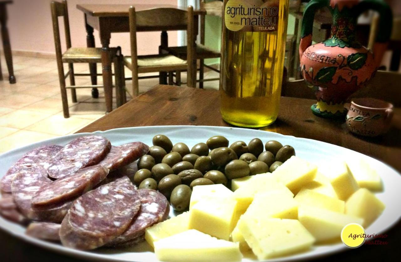 Bed and Breakfast Agriturismo E Antica Fattoria Matteu Теулада Екстер'єр фото