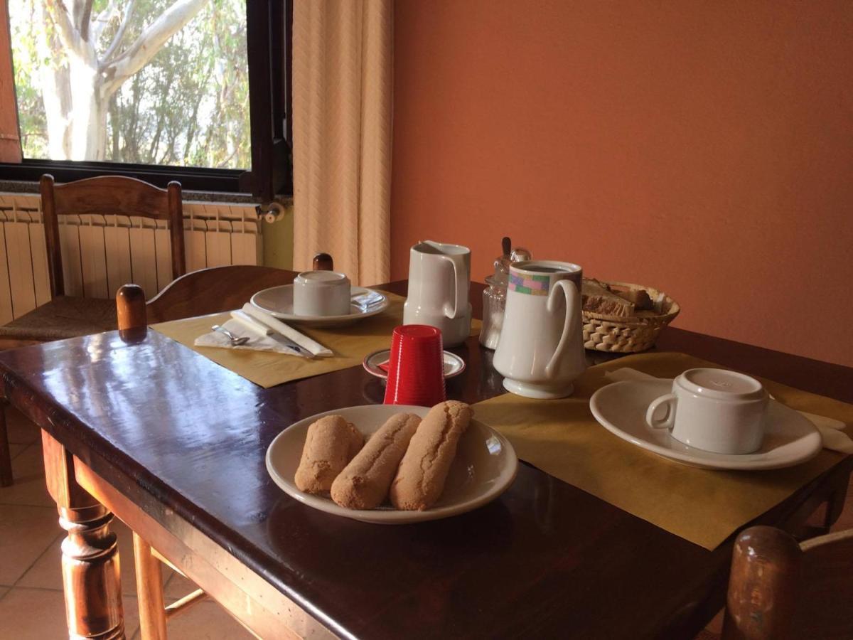 Bed and Breakfast Agriturismo E Antica Fattoria Matteu Теулада Екстер'єр фото